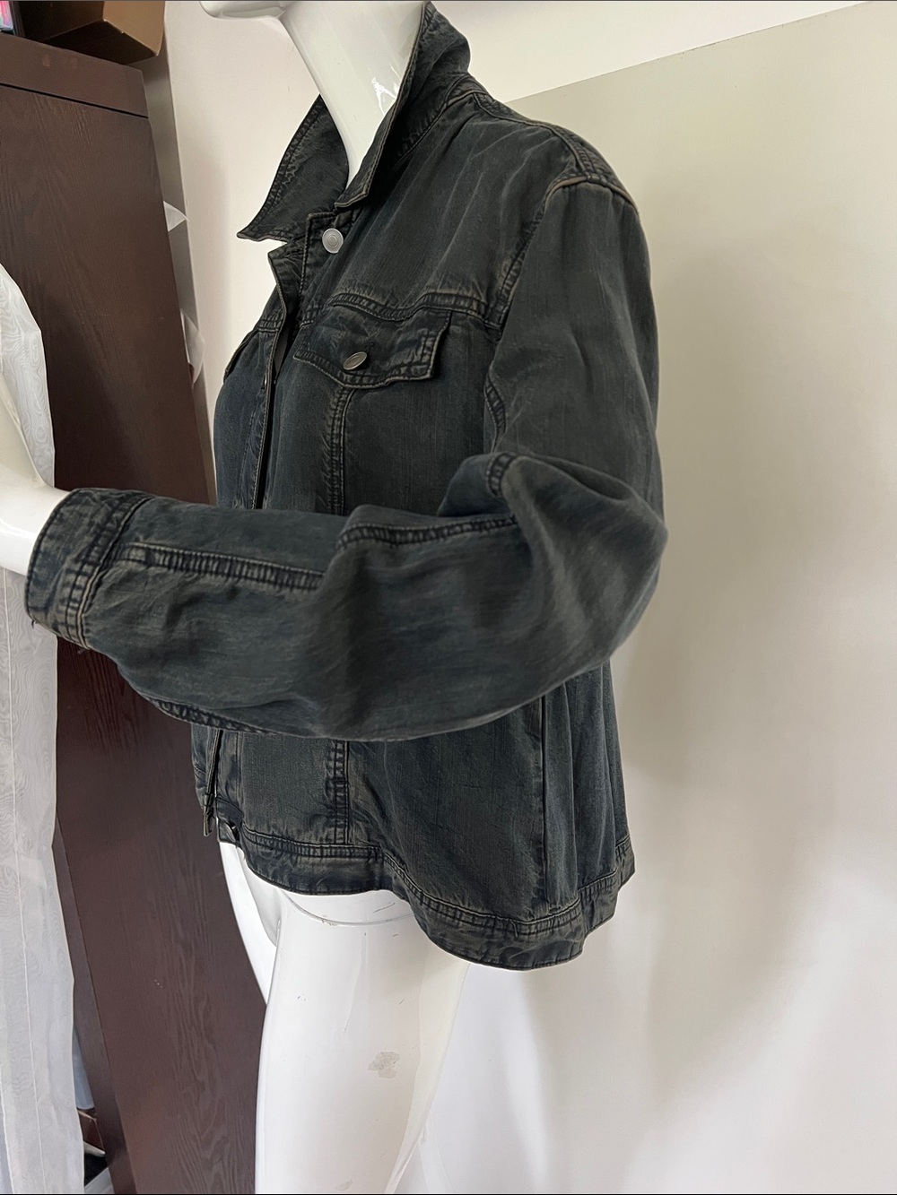 Free People Sz S/P 100% Sofl Lyocell Front Button Shirt